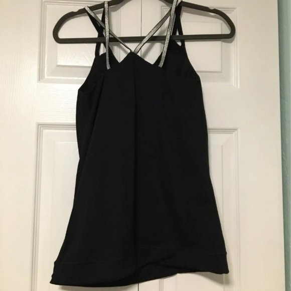 🔥3/$30 Titika Activewear Tank top black Yoga strappy Size 0 XS/S - Picture 2 of 3
